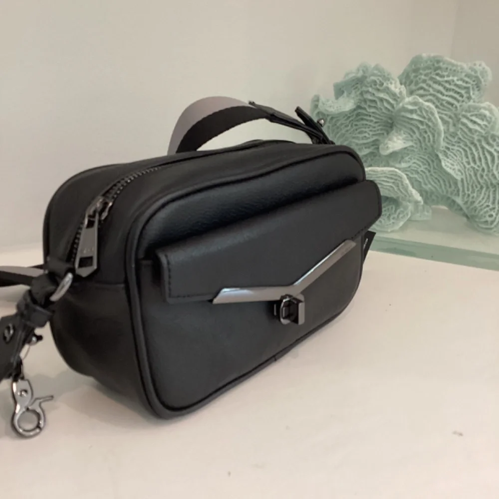 REDUCED $245 Botkier Cobble Hill Camera Crossbody Bag Black Crossgrain Leather